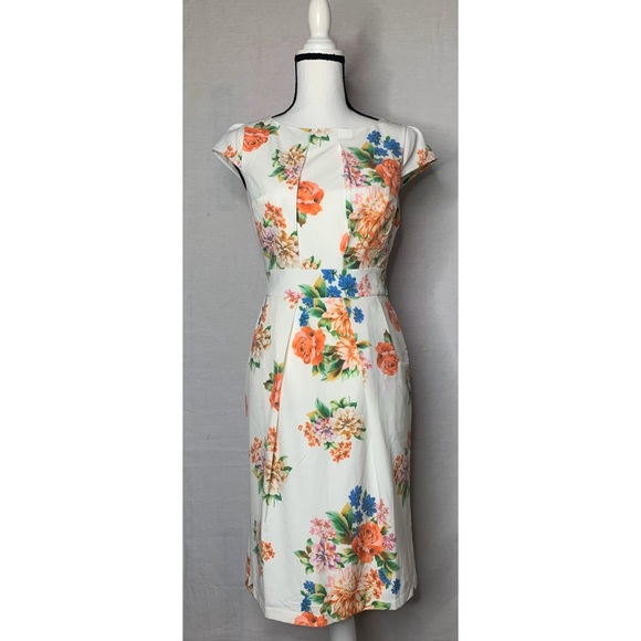 Modcloth Dresses & Skirts - NWT ModCloth Floral Dress Size Small